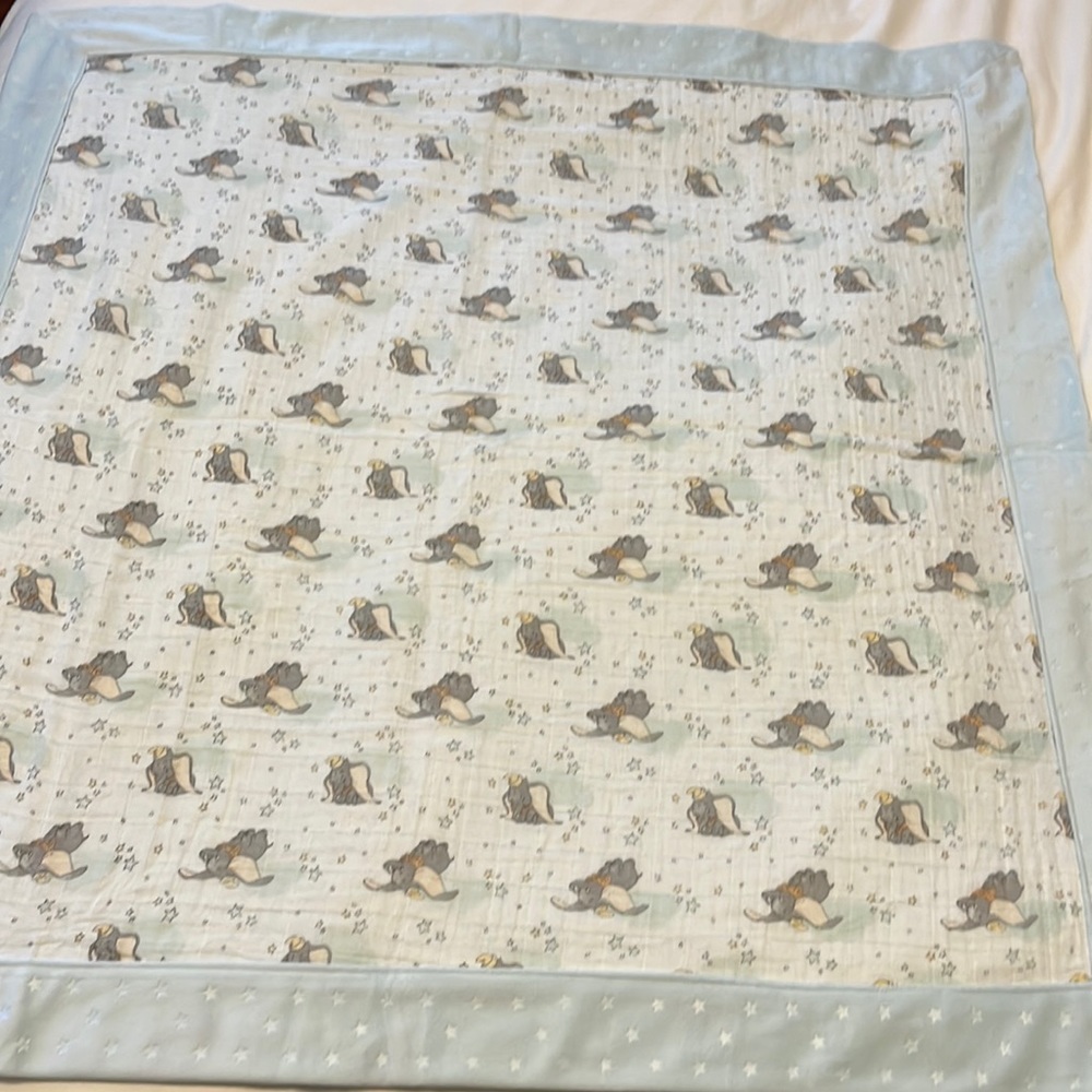 Dumbo double gauze and minky baby blanket
